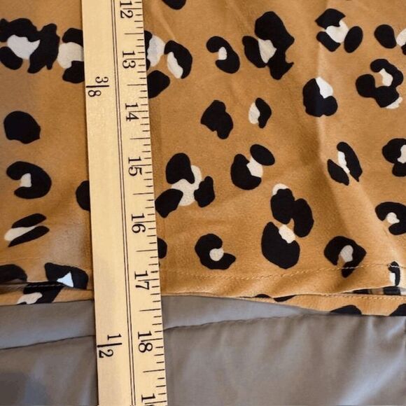 Nasty Gal Leopard Print Satin Cowl Neck Top Adjustable Strap Elastic back Size 0 - Picture 10 of 11